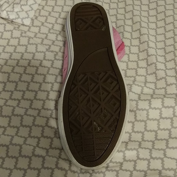 Converse Chuck Taylor High Tops - Picture 3 of 6